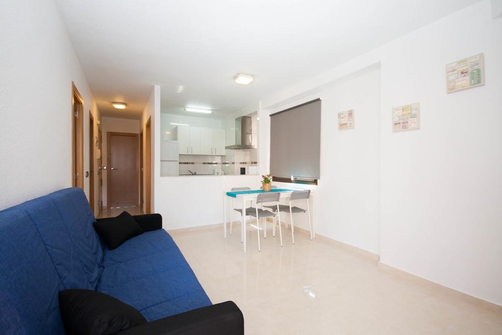 Apartamentos Maysan Benidorm Oda fotoğraf